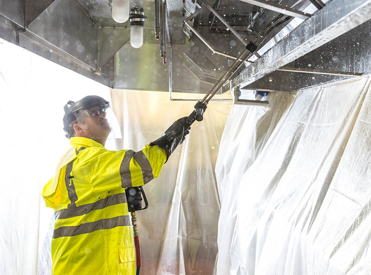 Dégraissage de hotte